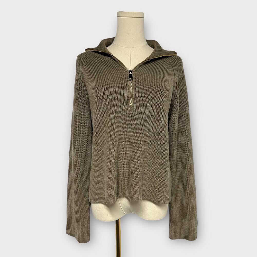 Hyacinth House Quinlan Quarter Zip Cropped Sweater in Mushroom Size Small - Picture 2 of 7